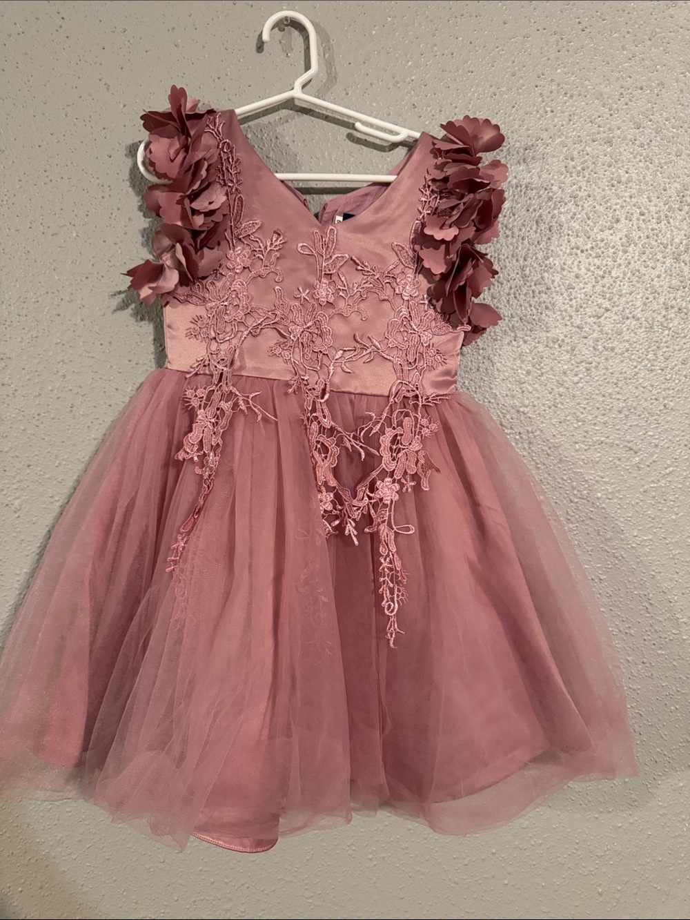 Girls Dusty Rose Floral Applique Tulle Party Dress with 3D Shoulder Flowers